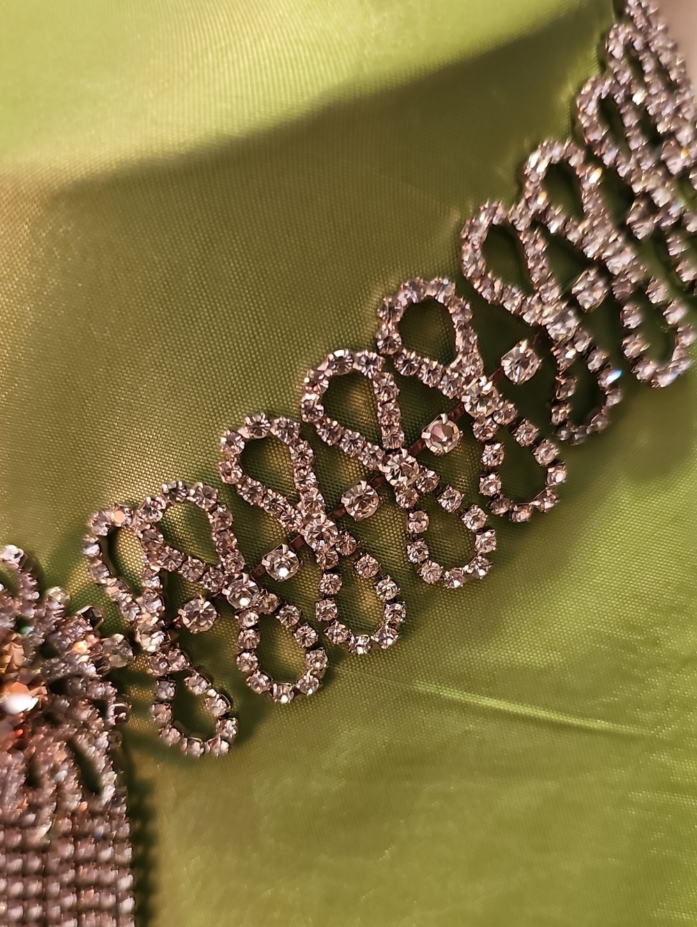 Beautiful Cascade Rhinestone Necklace - Picture 3 of 5
